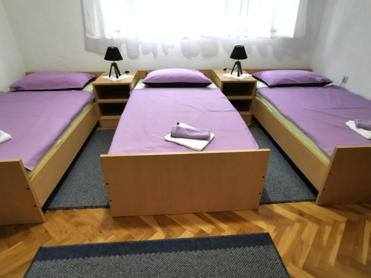 Apartman Pavelic Lovinac  Exteriör bild